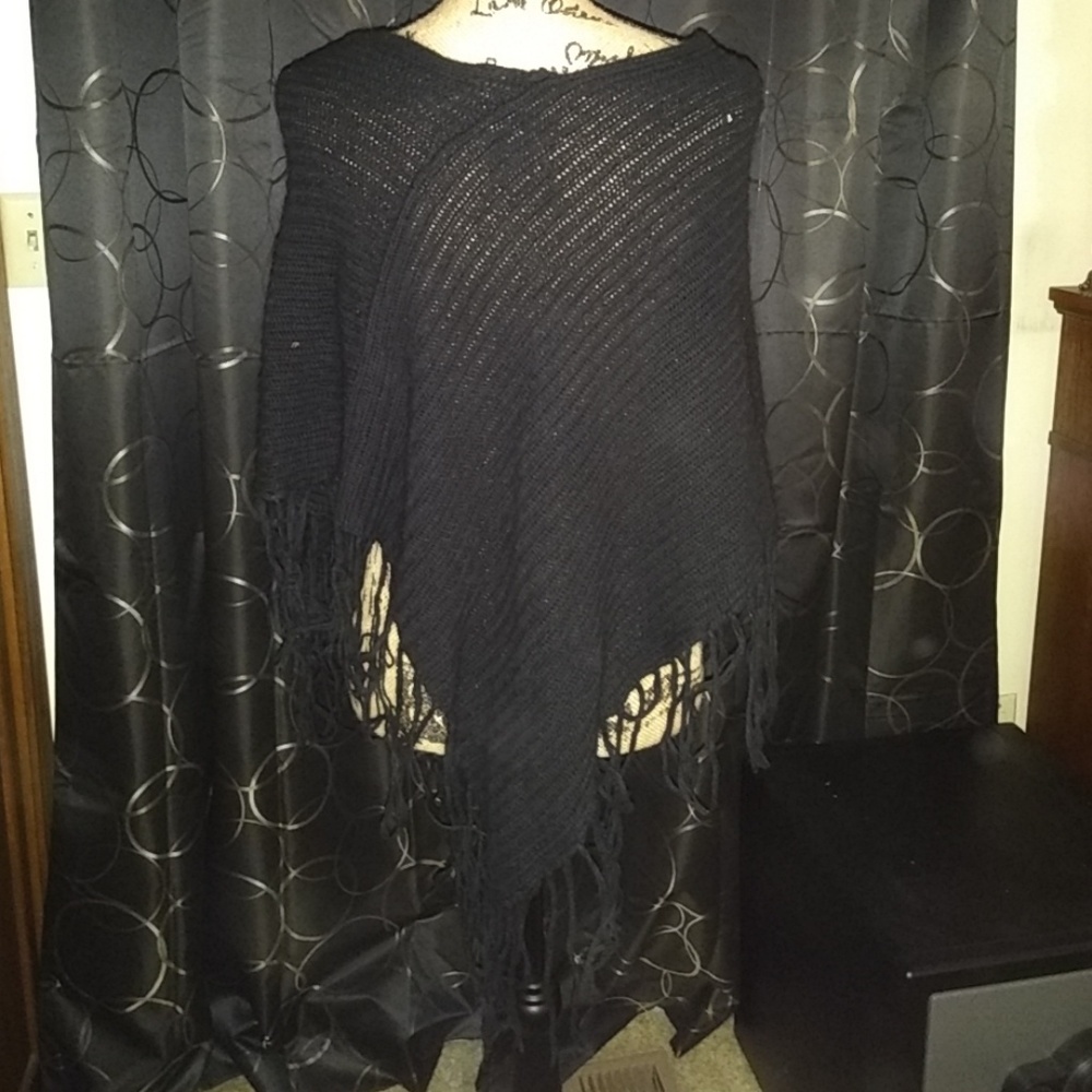 💰Poncho - Picture 4 of 4